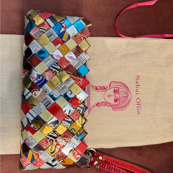 Candy Wrapper Woven Clutch - Picture 4 of 4